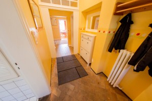 Der Eingangsbereich nach dem Betreten des Hauses