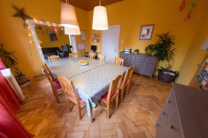 Das Esszimmer und Raum für die Hausaufgabenzeit FbW Rauschenberg